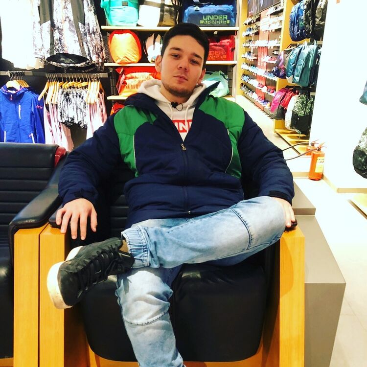  15429934  Arbi, 27 ,    