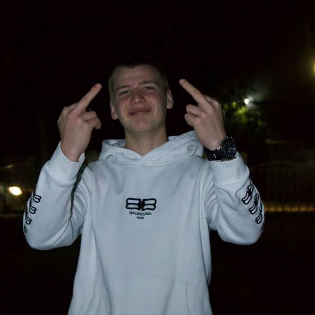  54102174  Egor, 20 ,    