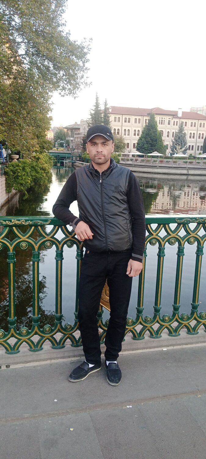  Yenisehir,   Bekzod, 28 ,   ,   