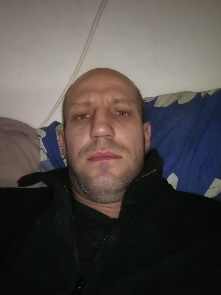  40189324  , 36 ,    