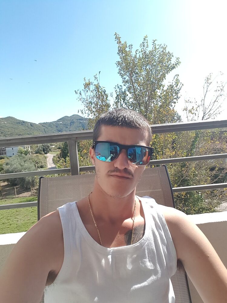  17822564  Mladen, 32 ,    Kotor