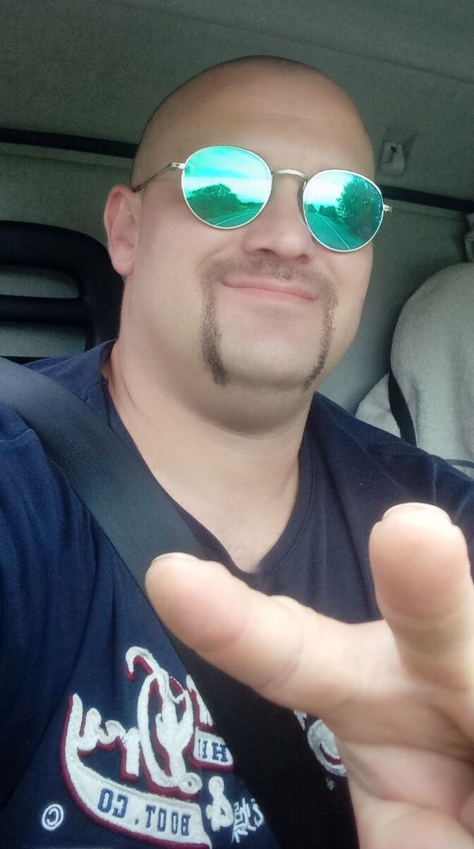  50160134  Mike, 34 ,    