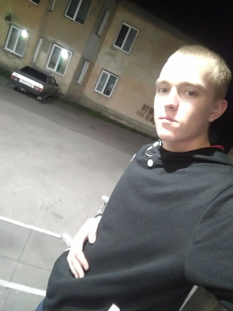  ,   Vlad, 22 ,   ,   