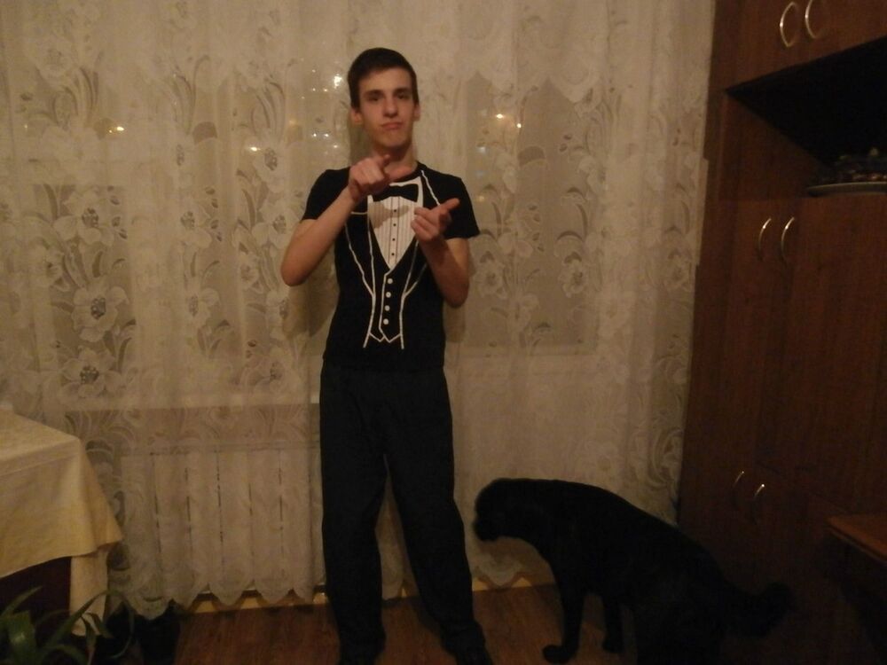  10441934  Sergey, 27 ,    