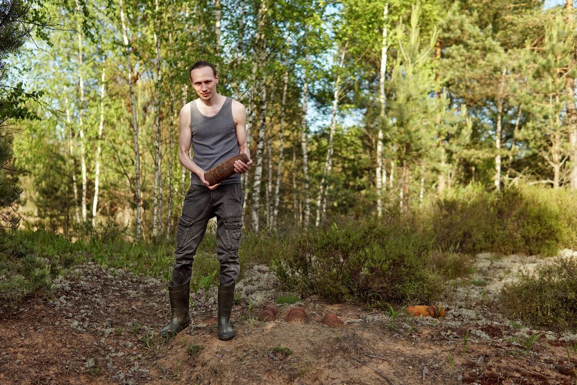  28757204  Mihail, 43 ,    