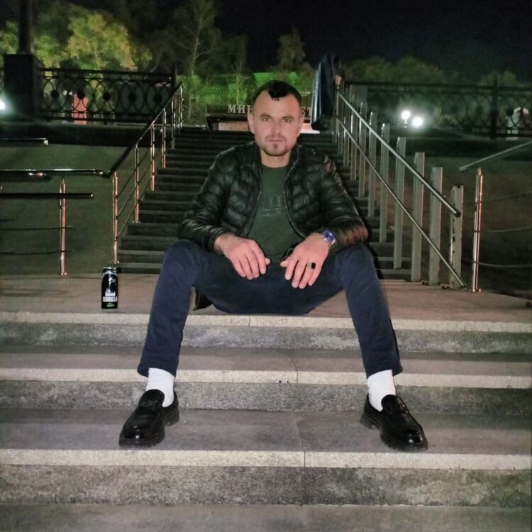  46590104  Aiziz, 36 ,    
