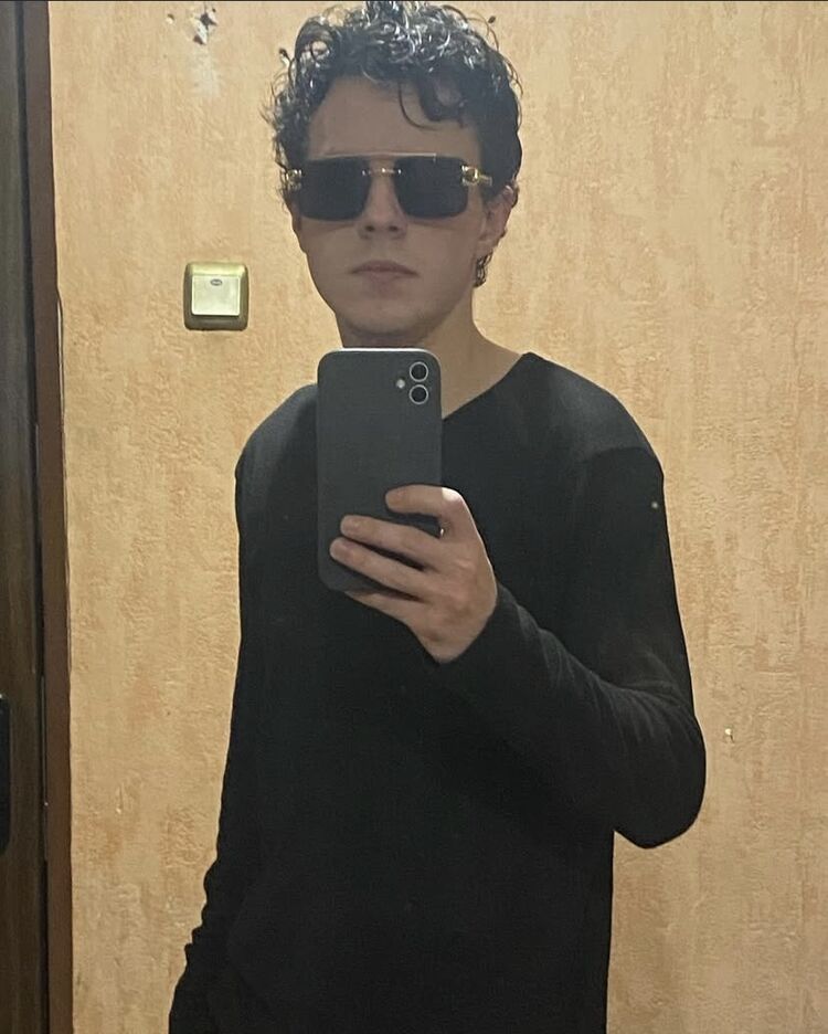  ,   , 24 ,   ,   