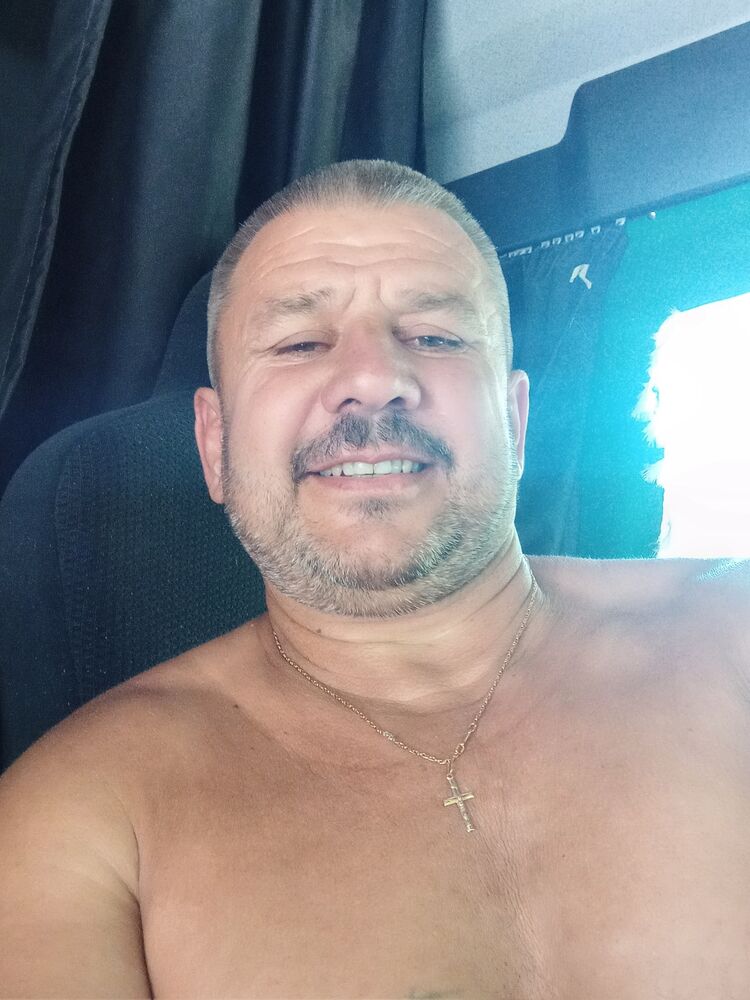  43357664  Victor, 56 ,    