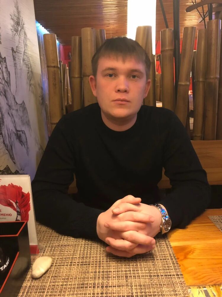  27452874  Alexander, 31 ,     