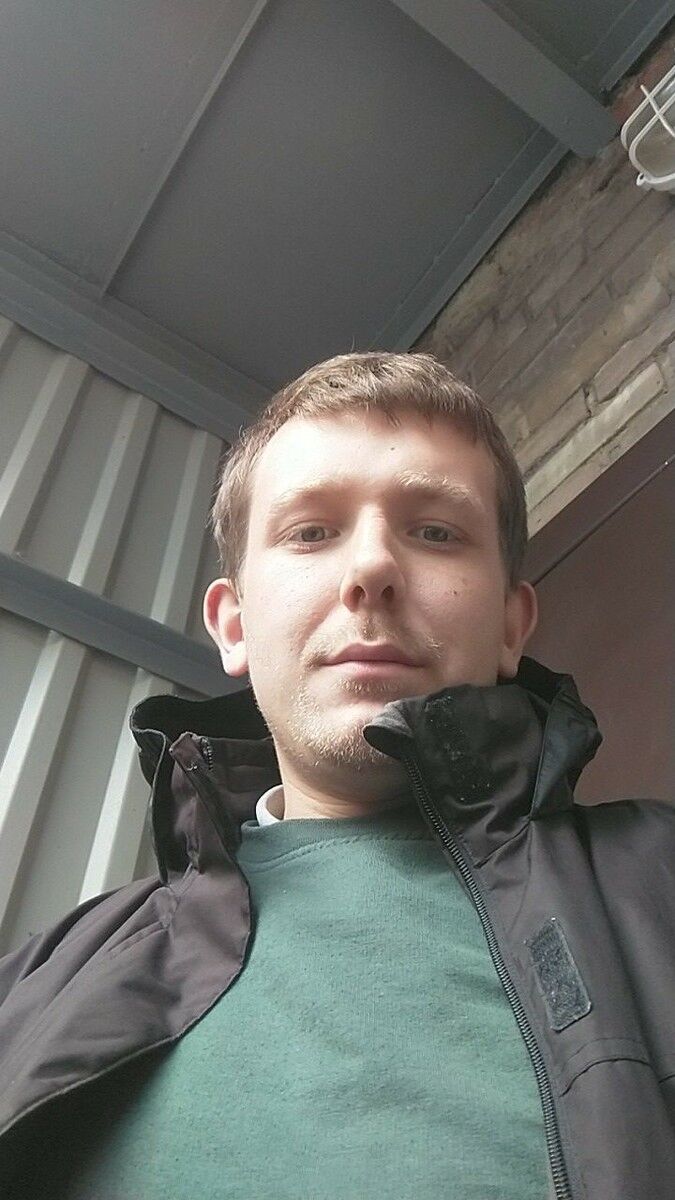  17631764  Alexander, 30 ,    -