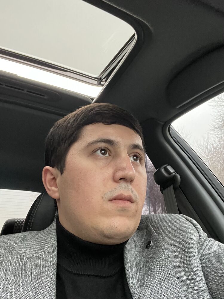  50632654  Rakhmonjon, 31 ,    