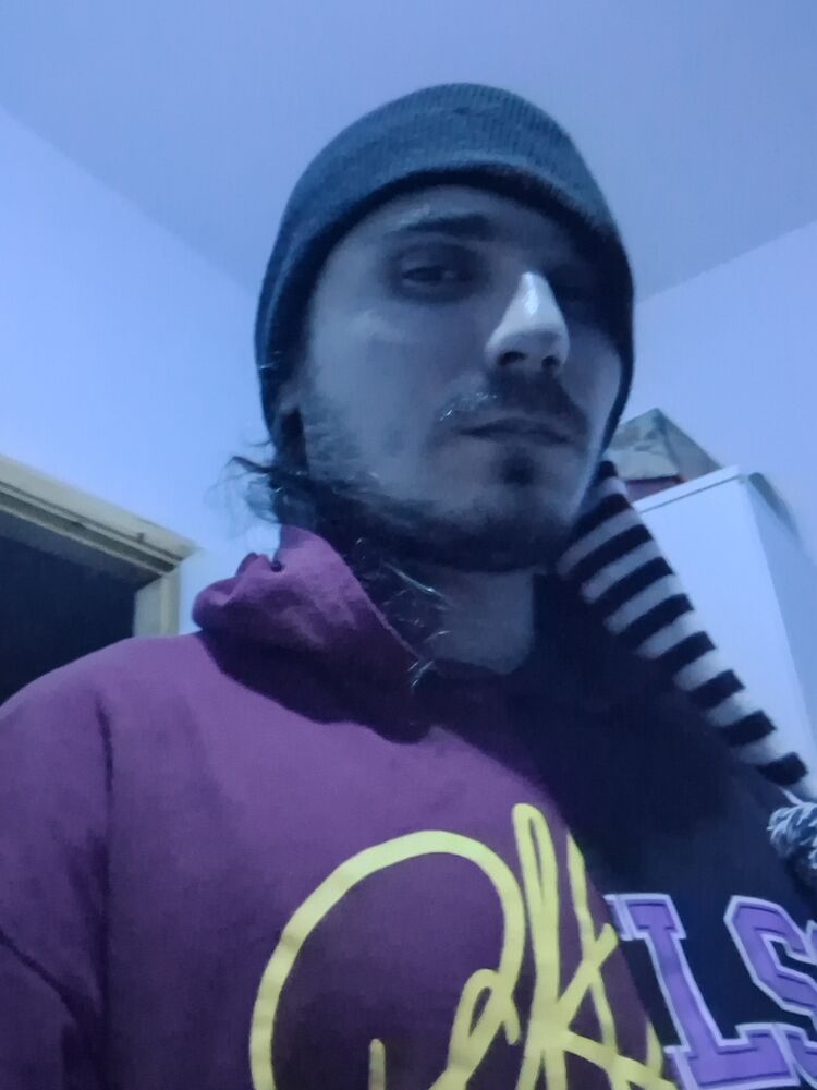 ���� 54795924 ������� �����, 37 ���, ���� ���������� � King George