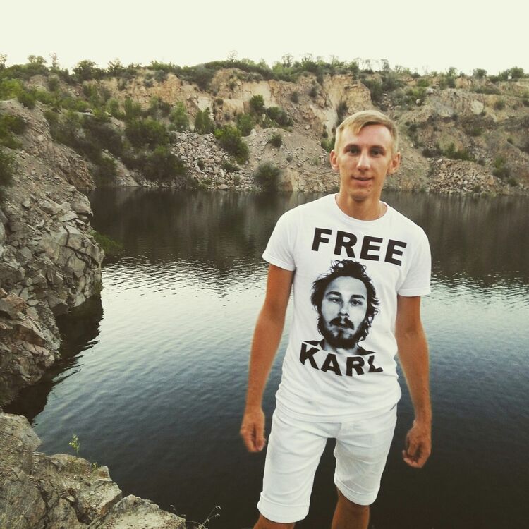  15577904  Ruslan, 39 ,    