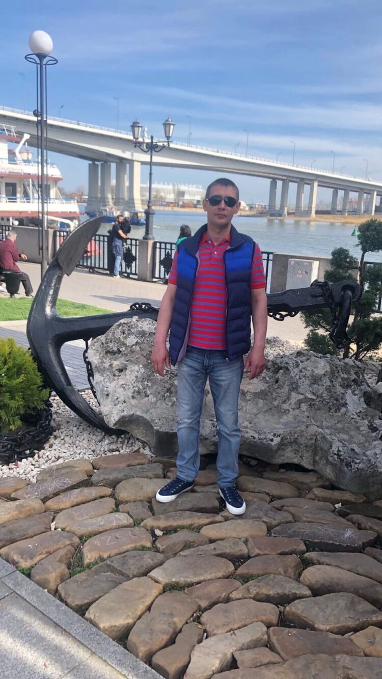  --,   , 44 ,   c 