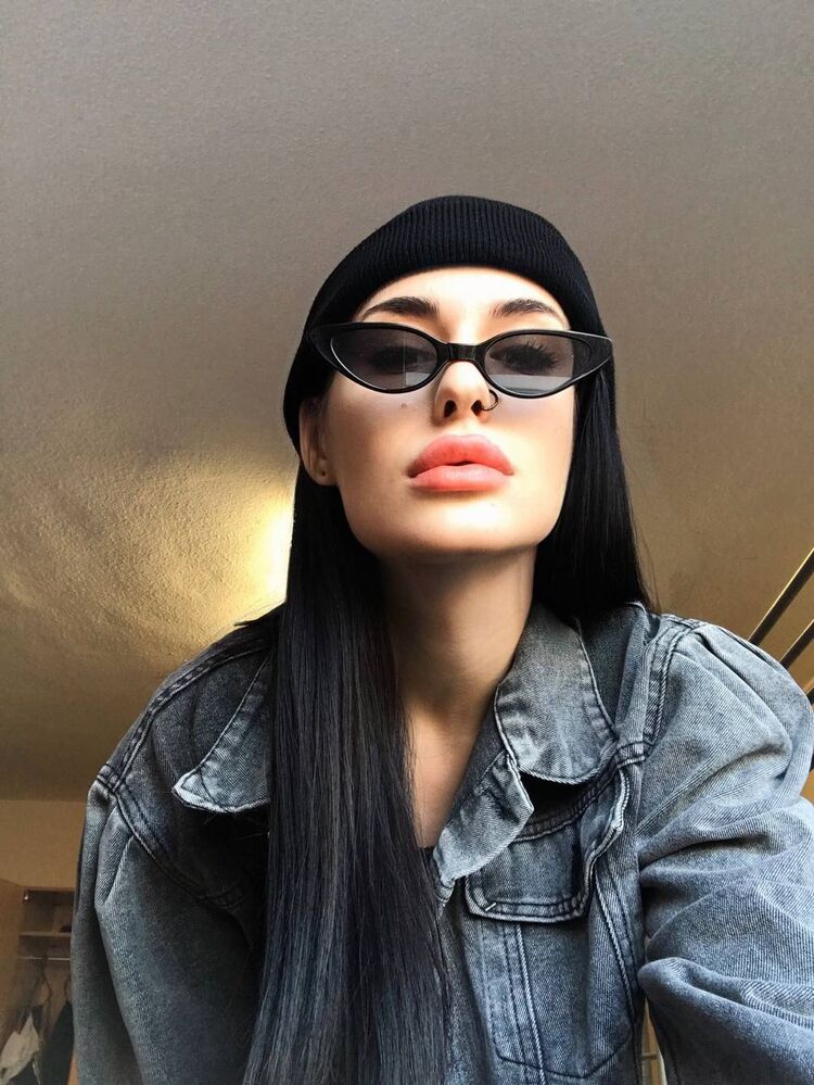  32098694  Anastasiia, 24 ,    