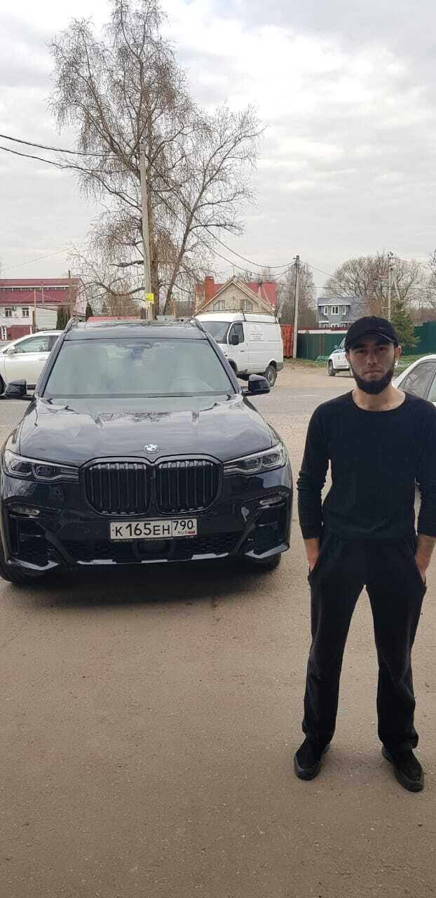  34165634  Muhsinbek, 24 ,    