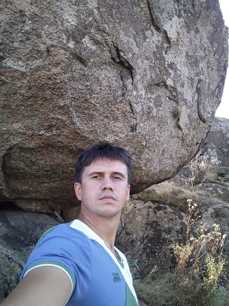  15516764  Serge, 38 ,    