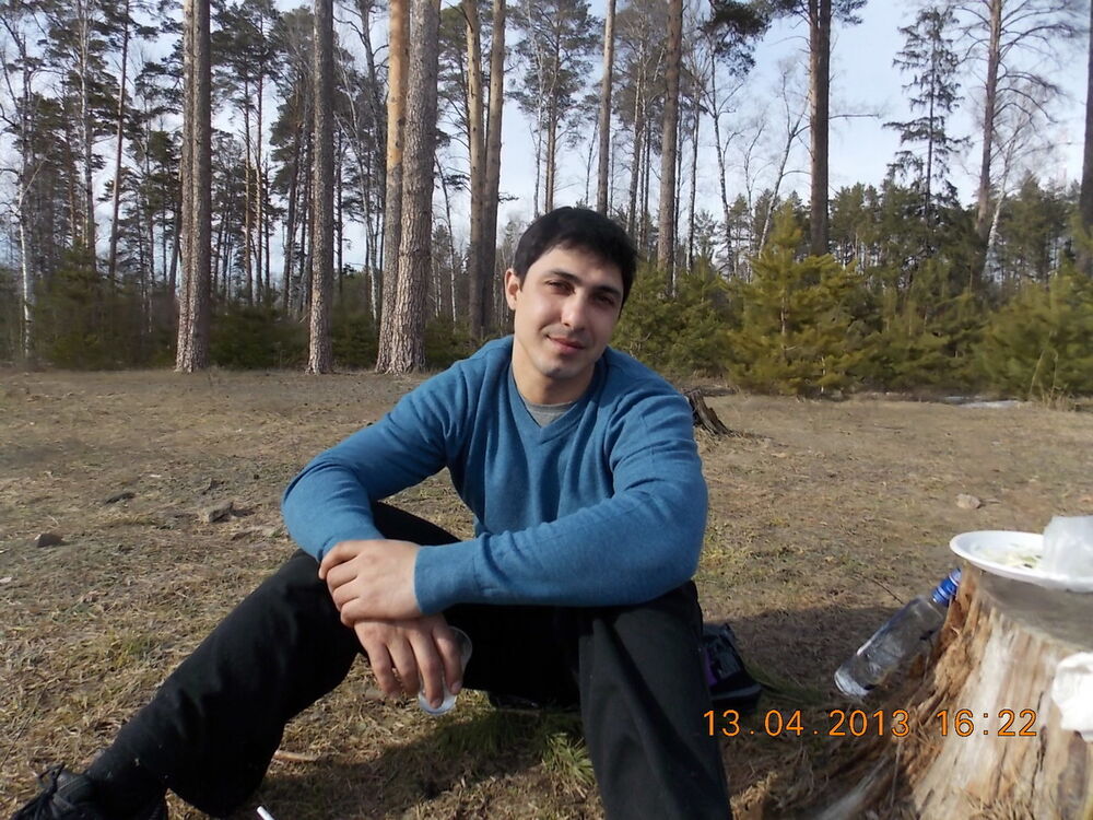  4097244  Zaur, 41 ,    