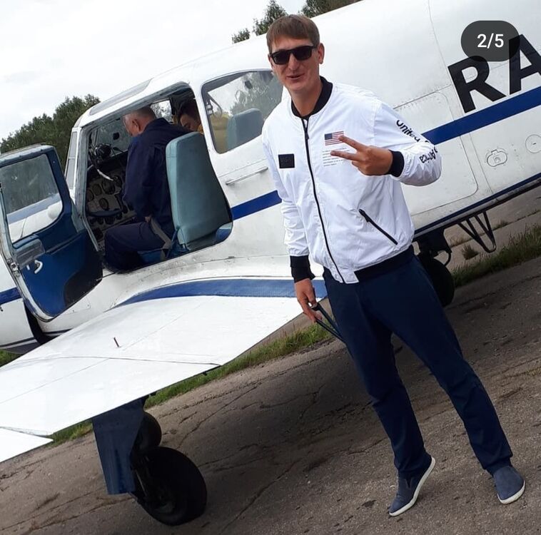  ,   Anatoly, 37 ,   ,   , c 