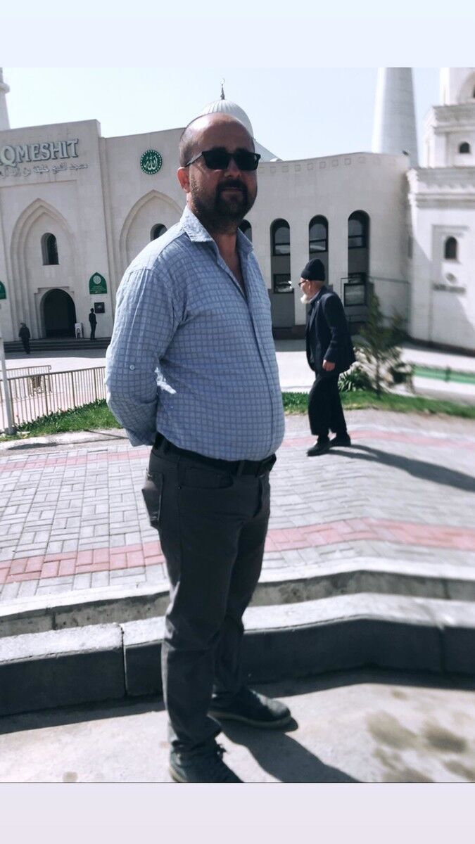  19428284  Ismail, 40 ,    