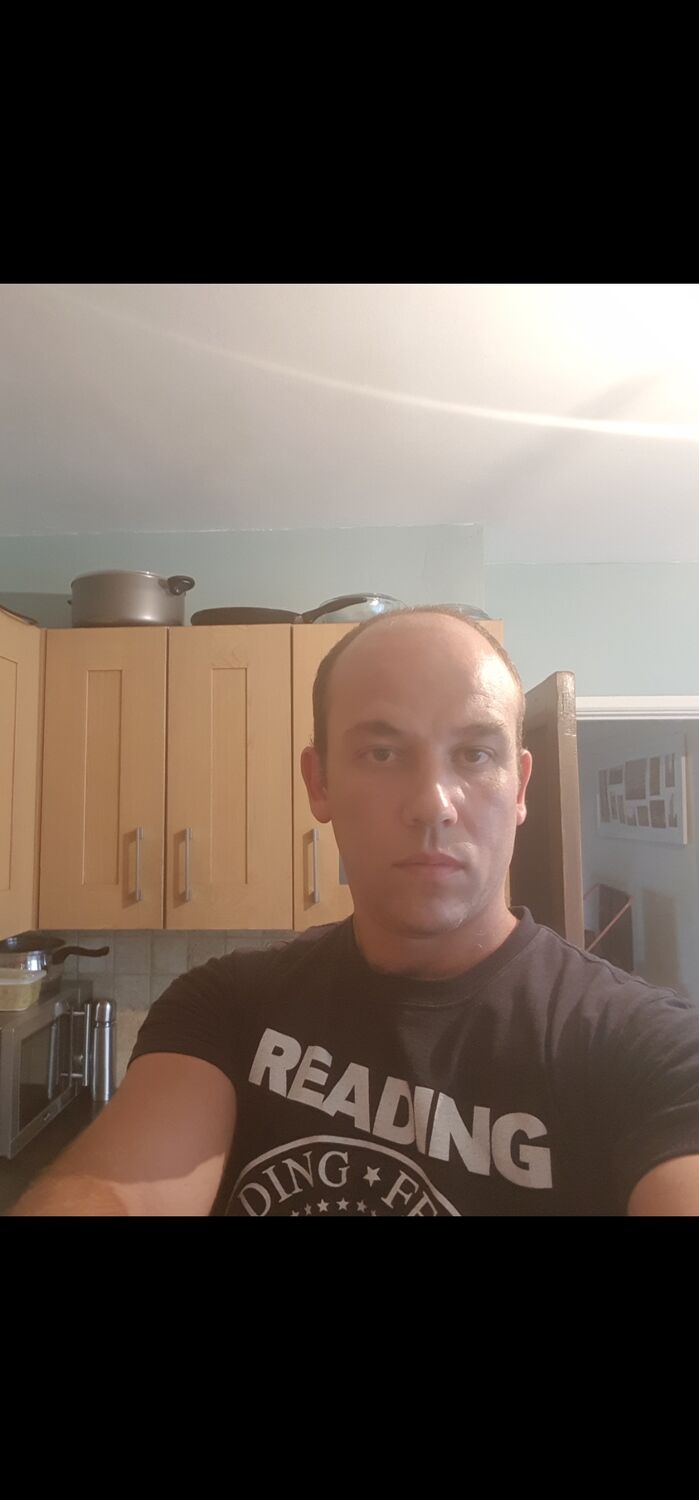  29414584  Sergiu, 43 ,    