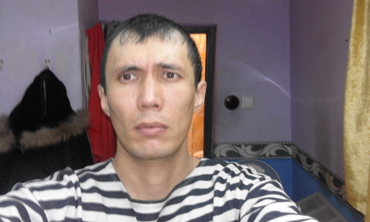  9686754  , 42 ,    