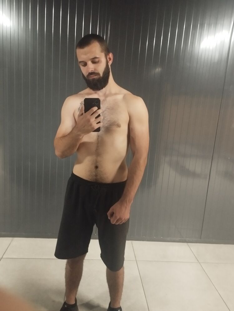  46493964  , 21 ,    