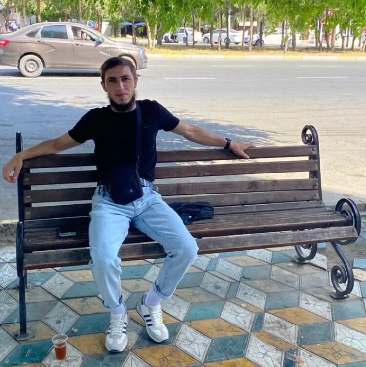  52056704  Tagir, 24 ,    