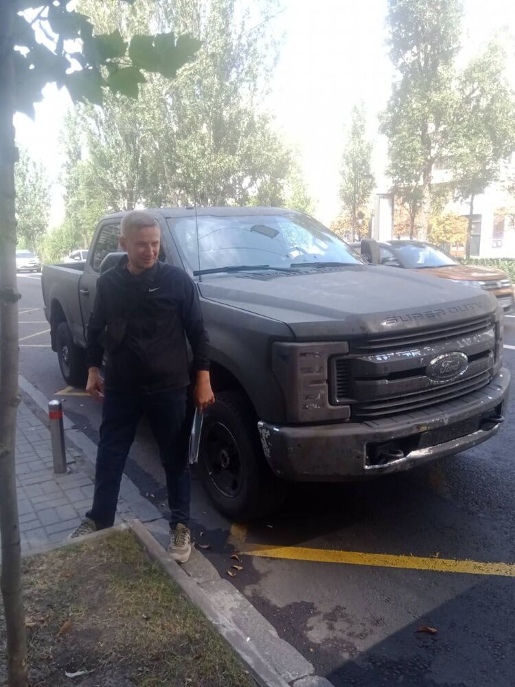  41512844  Igor, 41 ,    -