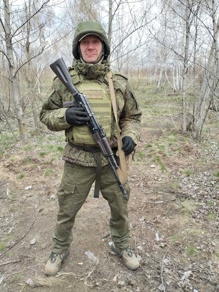  54008864  Akim, 40 ,    