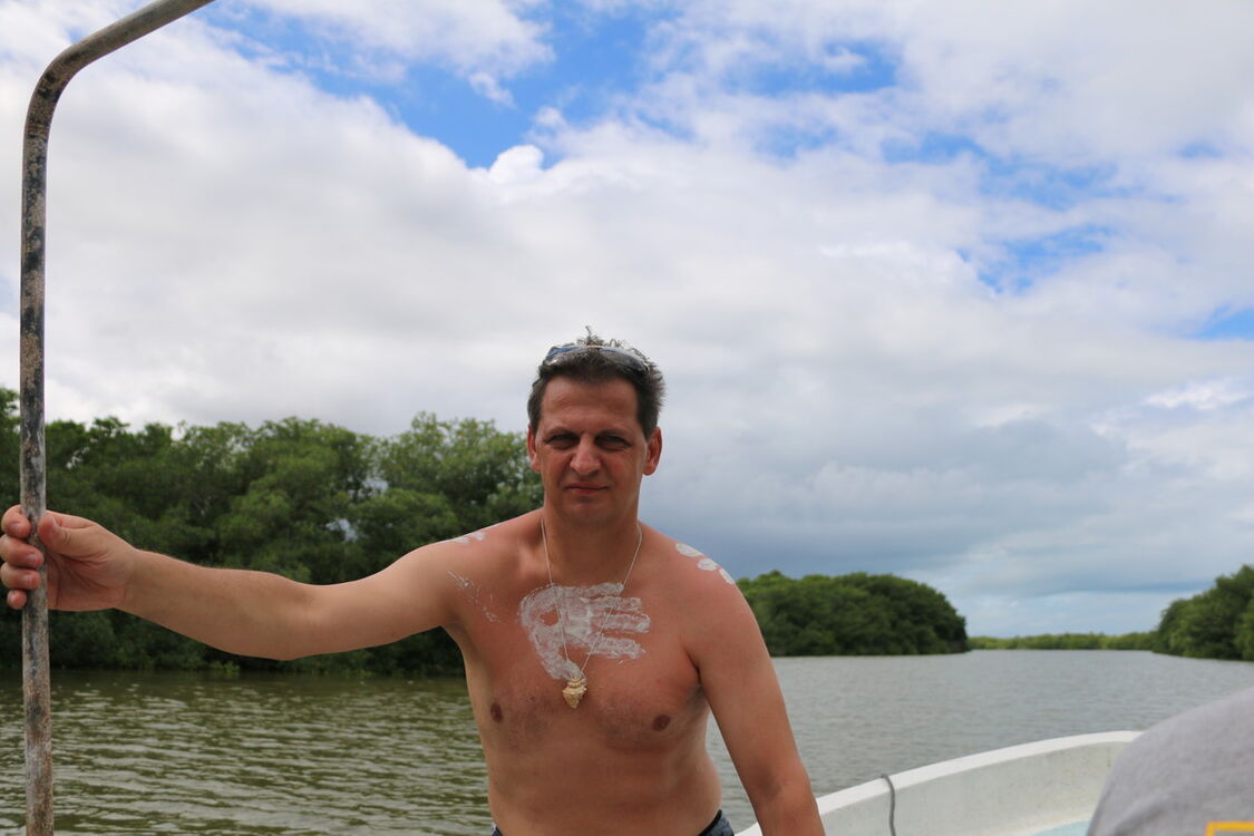  ,   Alex, 56 ,   