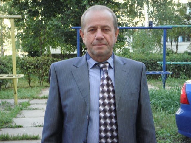  19356754  Sergey, 75 ,    