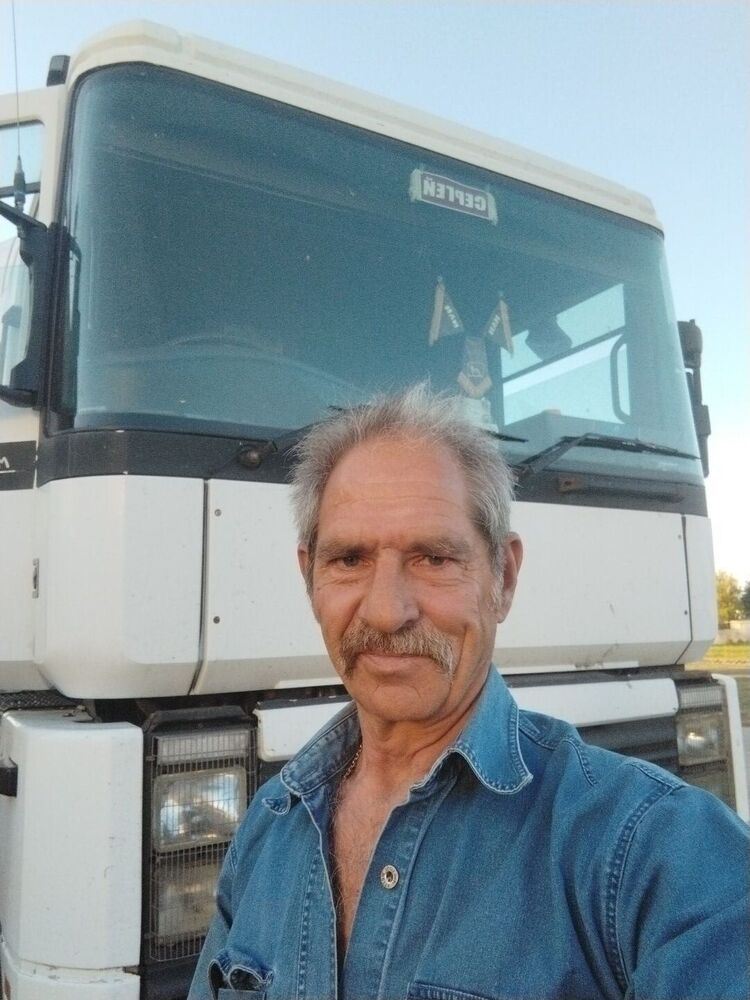  26245464  SERGEY, 64 ,    