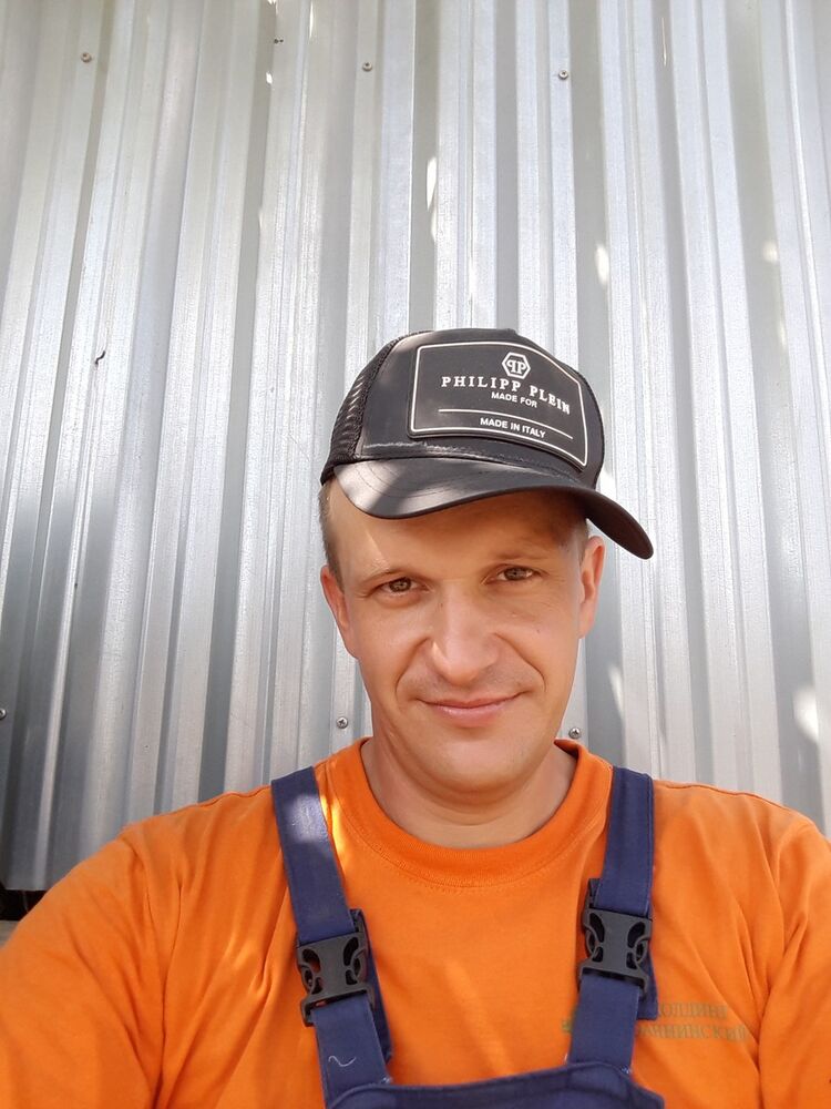  ,   Diman, 43 ,   ,   , c 