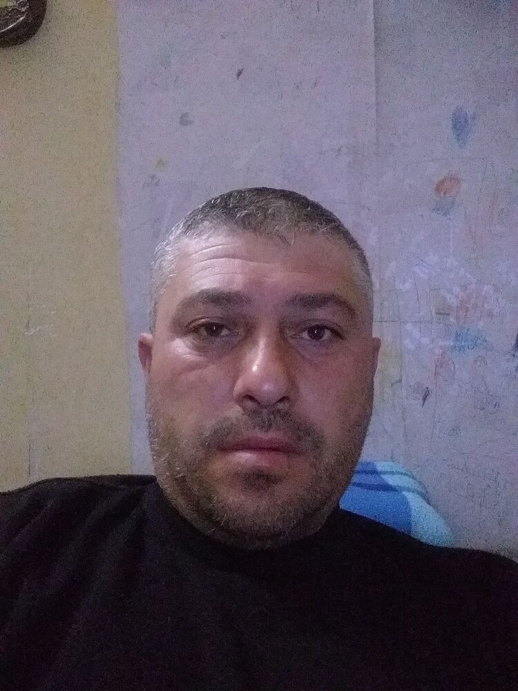  15942294  Teimuraz, 48 ,    