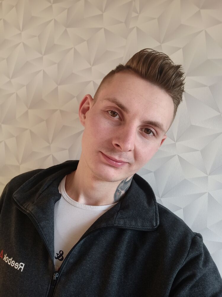  49130614  Vadim, 26 ,    