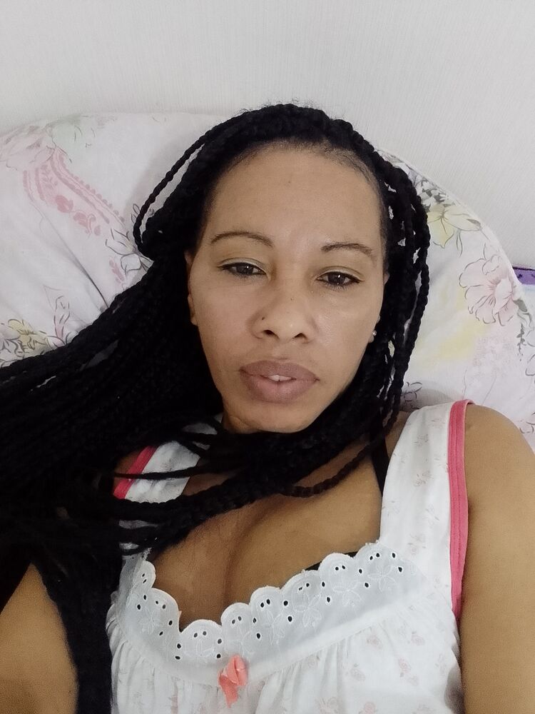  ,   Luna, 42 ,   ,   