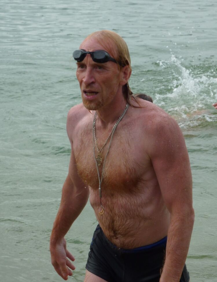  ,   Leonid, 57 ,   ,   , c , 