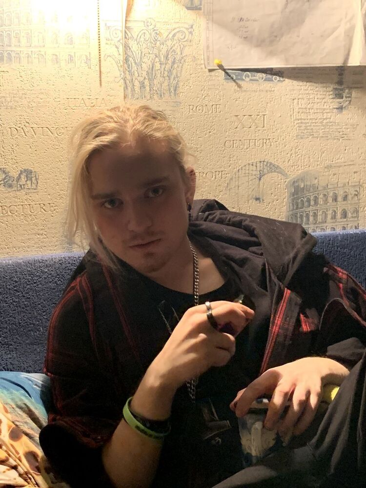 ���� 25408204 ����� Enne, 21 ���, ���� ���������� � ������