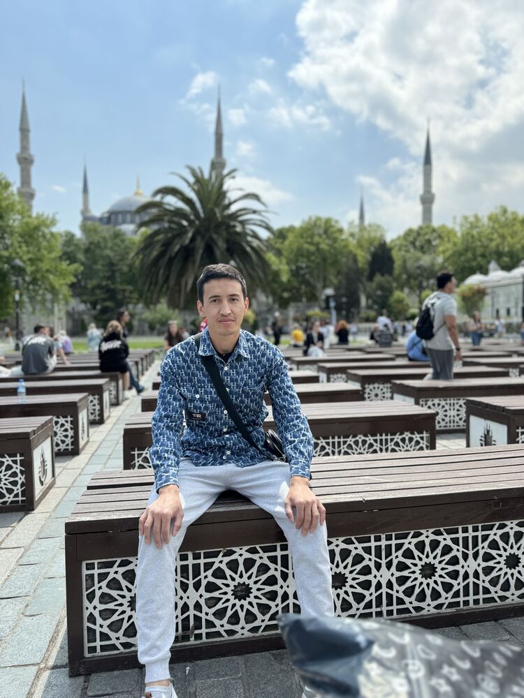  52593184  Iqbol, 30 ,    