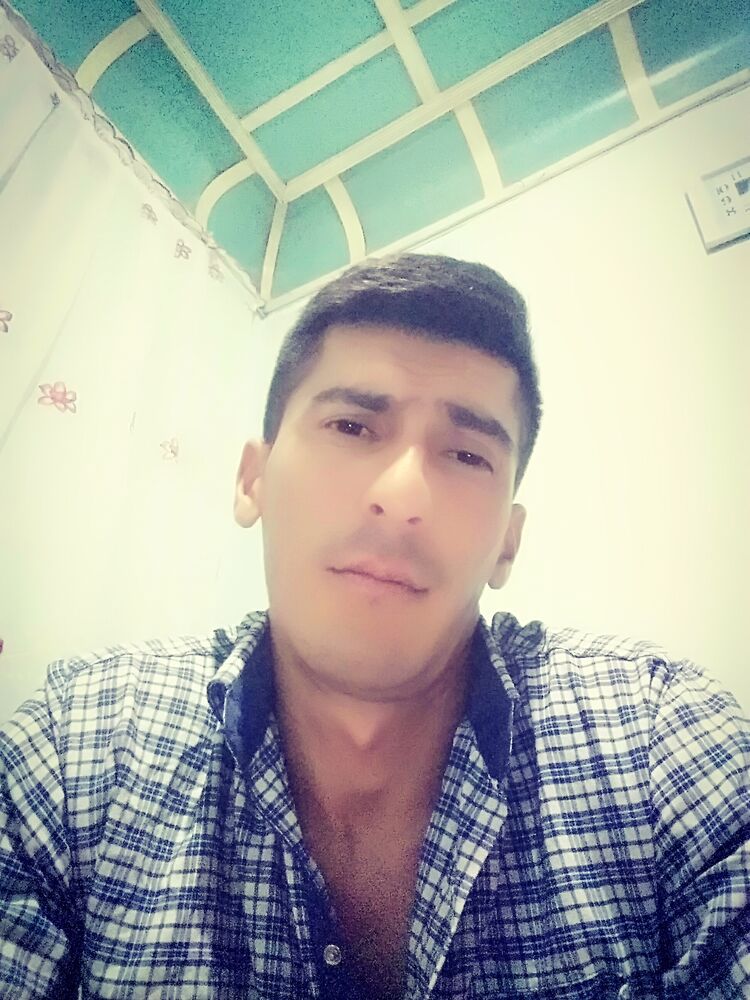  29934864  Kamil, 36 ,    