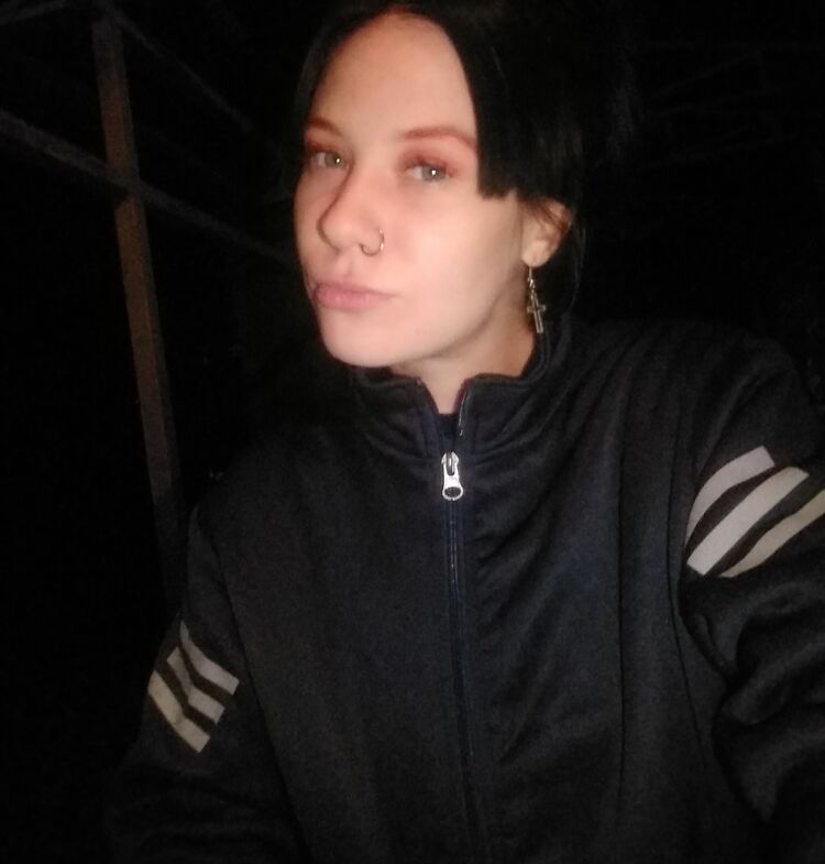  46673974  , 23 ,    