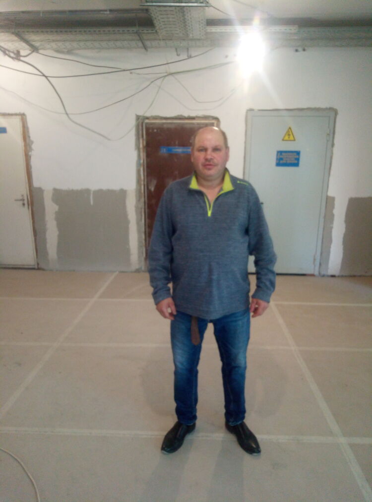  51269944  , 39 ,    