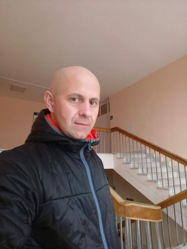  ,   Valen, 45 ,   ,   , 
