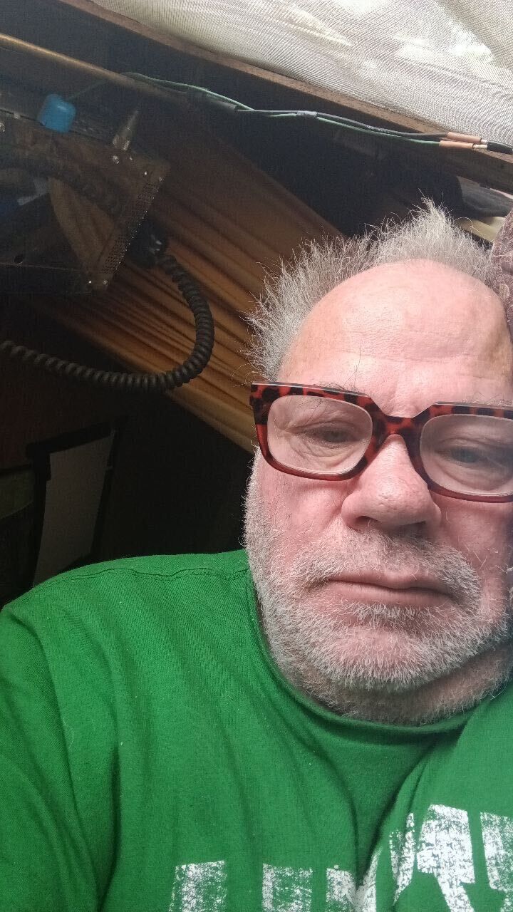  46804244  , 52 ,    