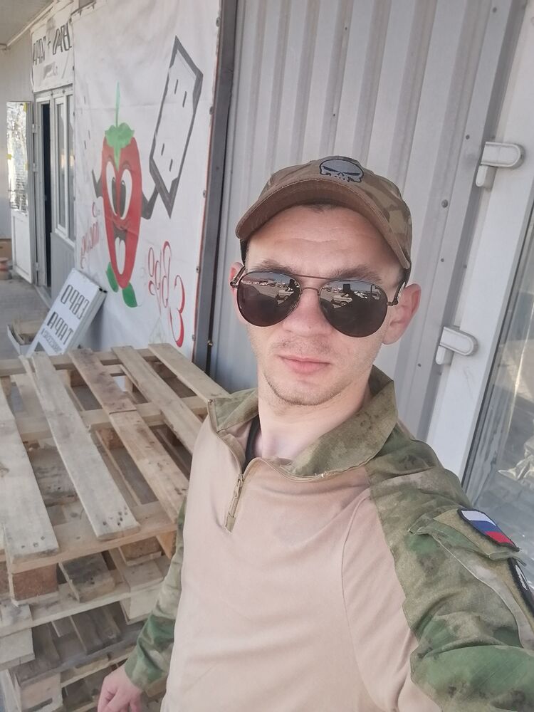  ,   Sergei, 31 ,   ,   