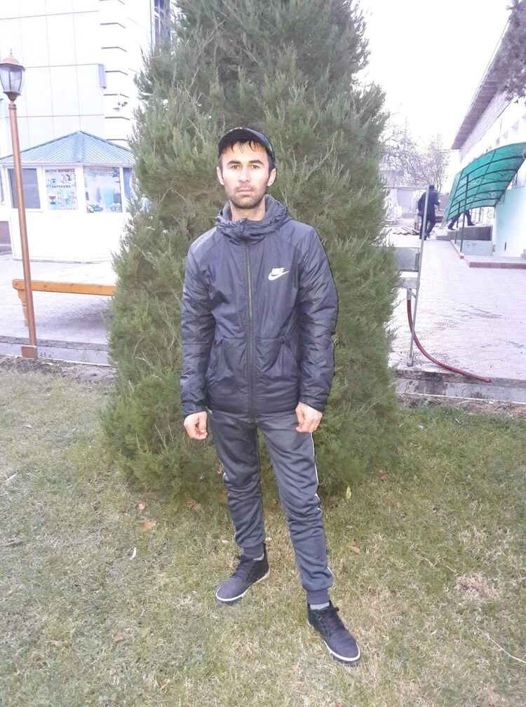  12599334  Amir, 38 ,    
