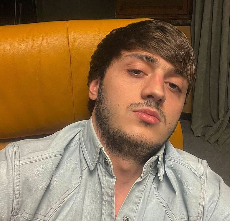  43179884  , 27 ,    