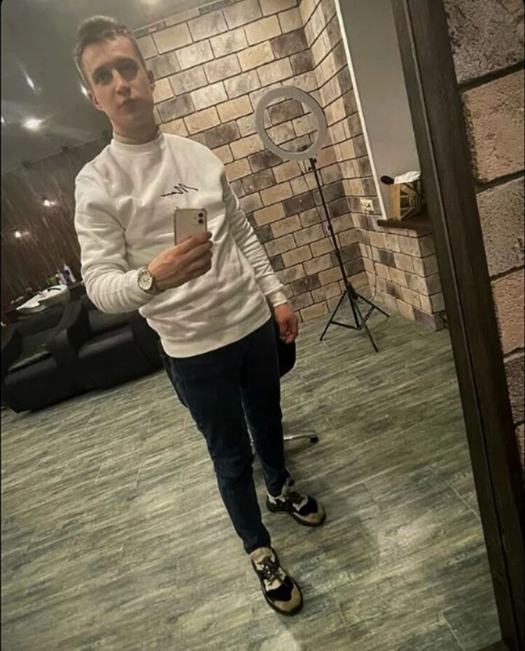  31676294  , 29 ,    
