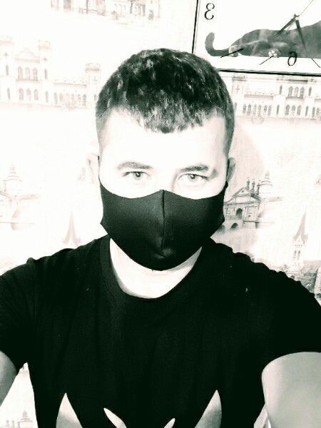  35751664  ANDREI, 31 ,    